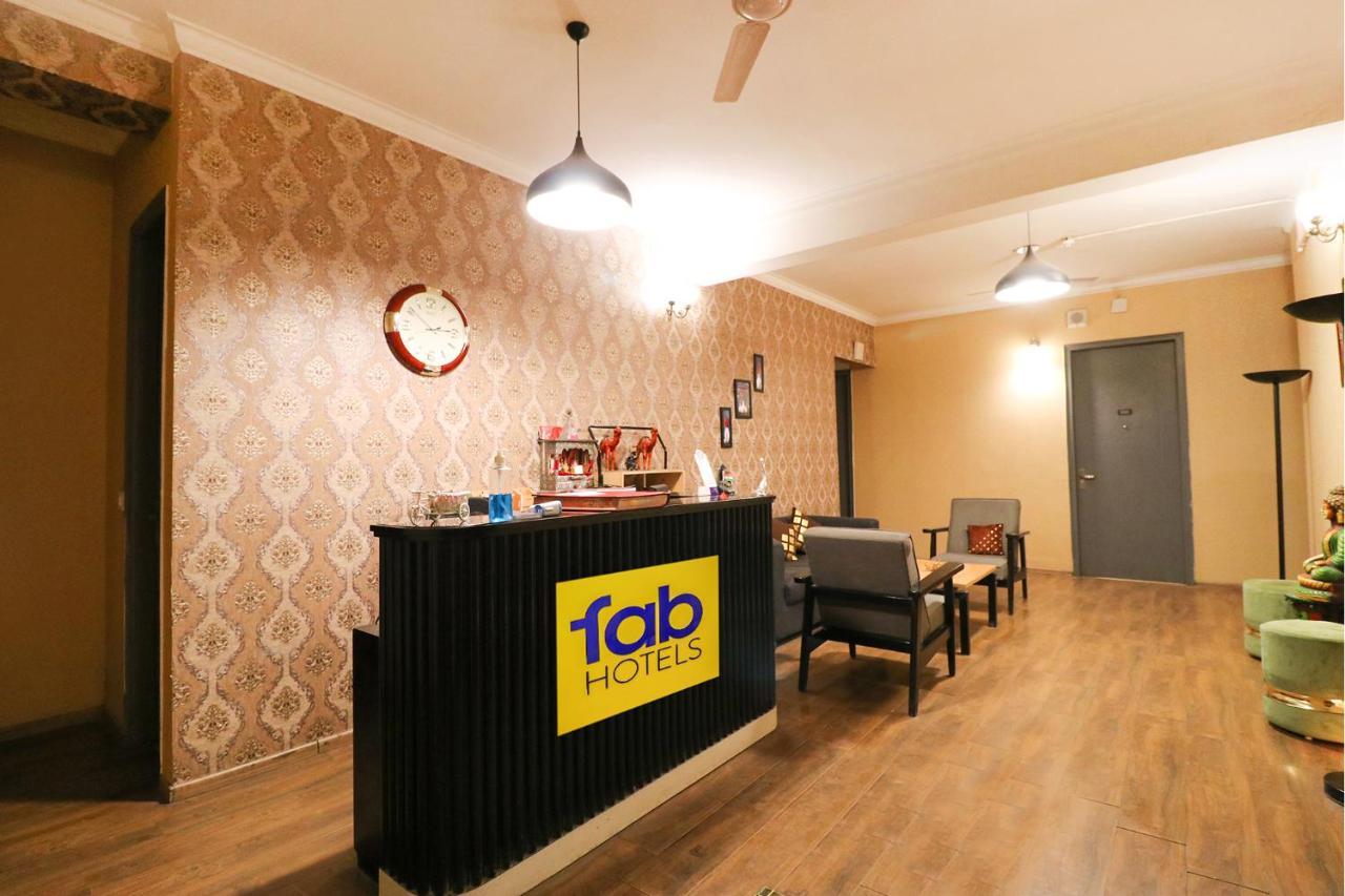 Fabhotel The Glory Γκουργκάον Εξωτερικό φωτογραφία