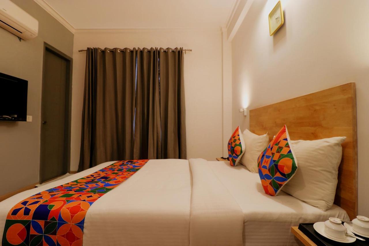 Fabhotel The Glory Γκουργκάον Εξωτερικό φωτογραφία