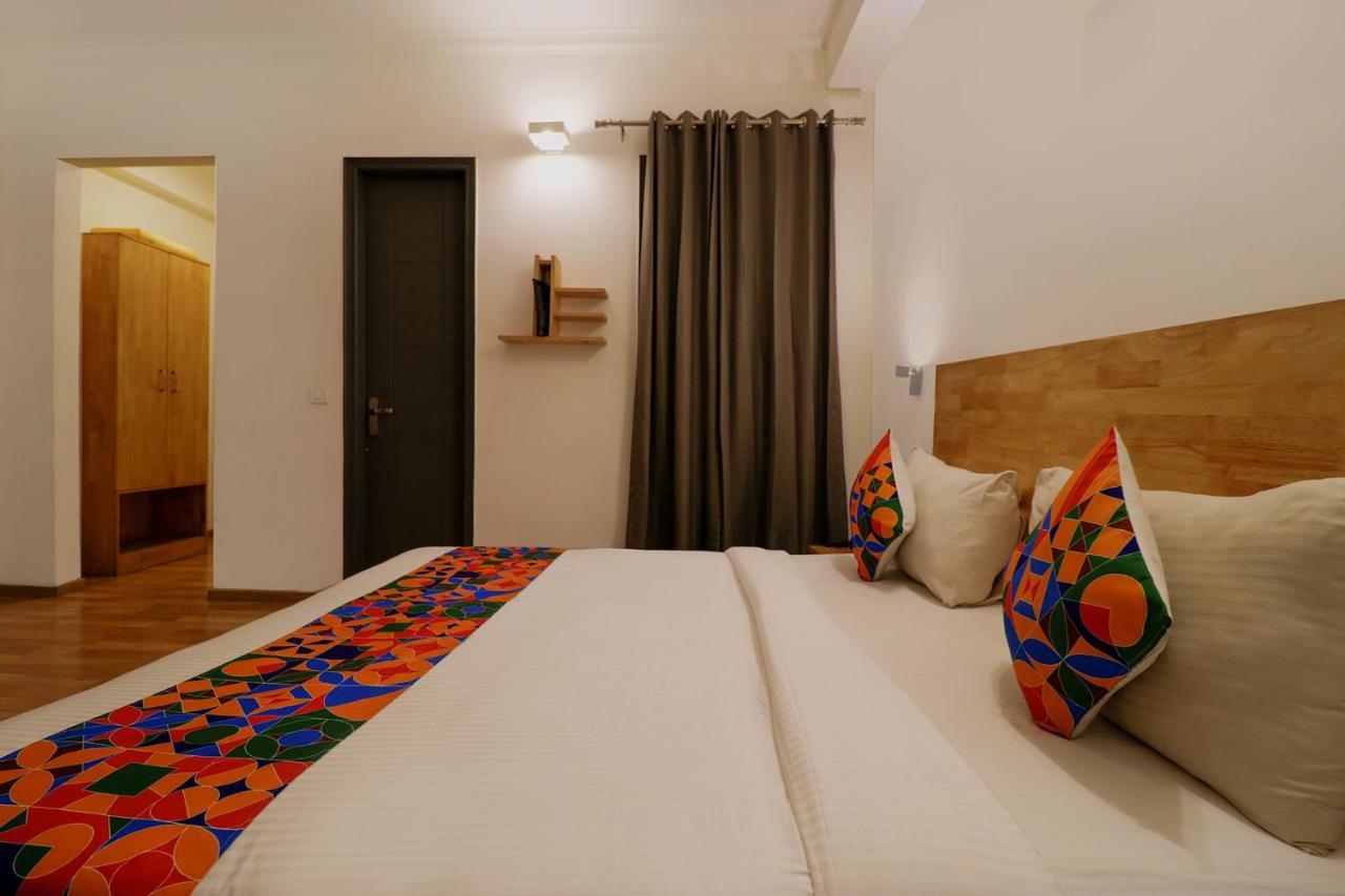 Fabhotel The Glory Γκουργκάον Εξωτερικό φωτογραφία